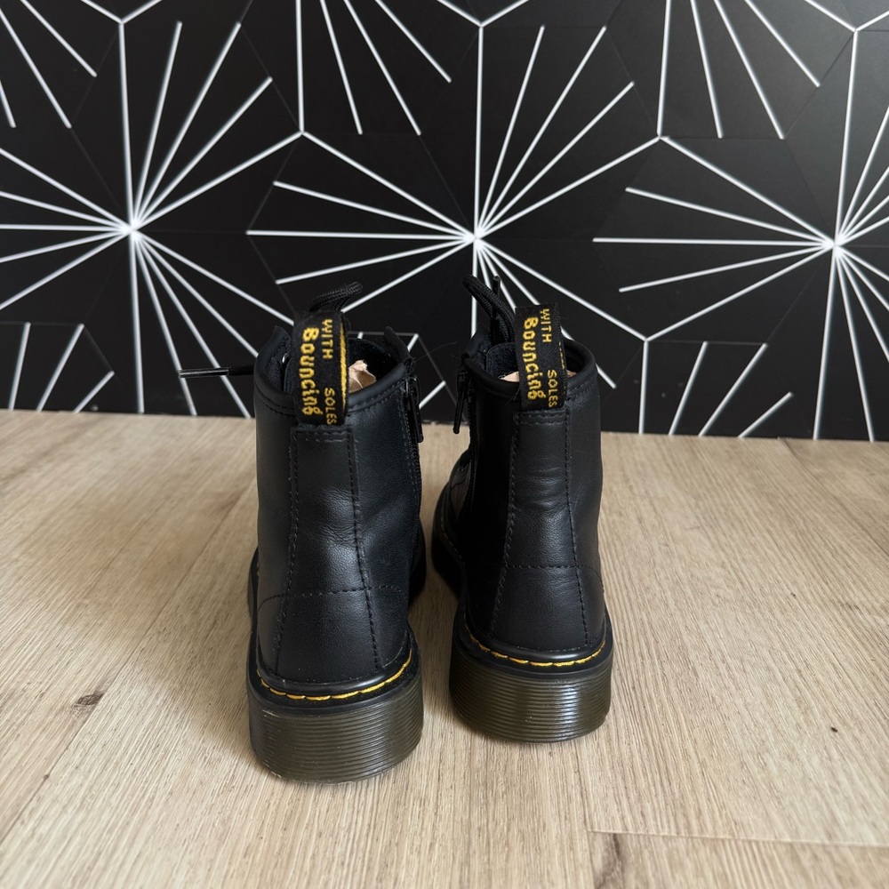 Dr. Martens Junior 1460 Softy T Leather Lace Up Boots - Picture 2 of 7